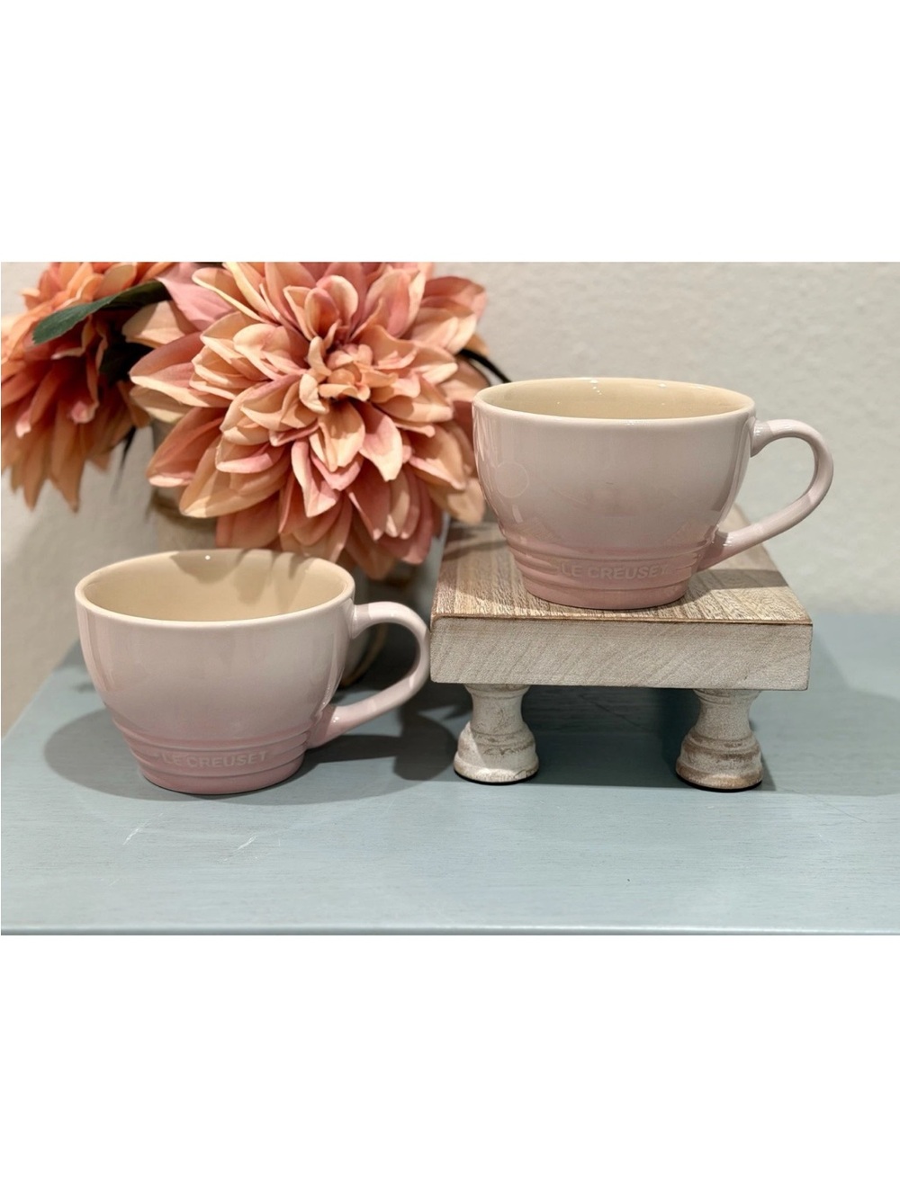 Le Creuset Stoneware Giant
Cappuccino Bistro Mug 14 oz Shell Pink
NEW Set Of 2